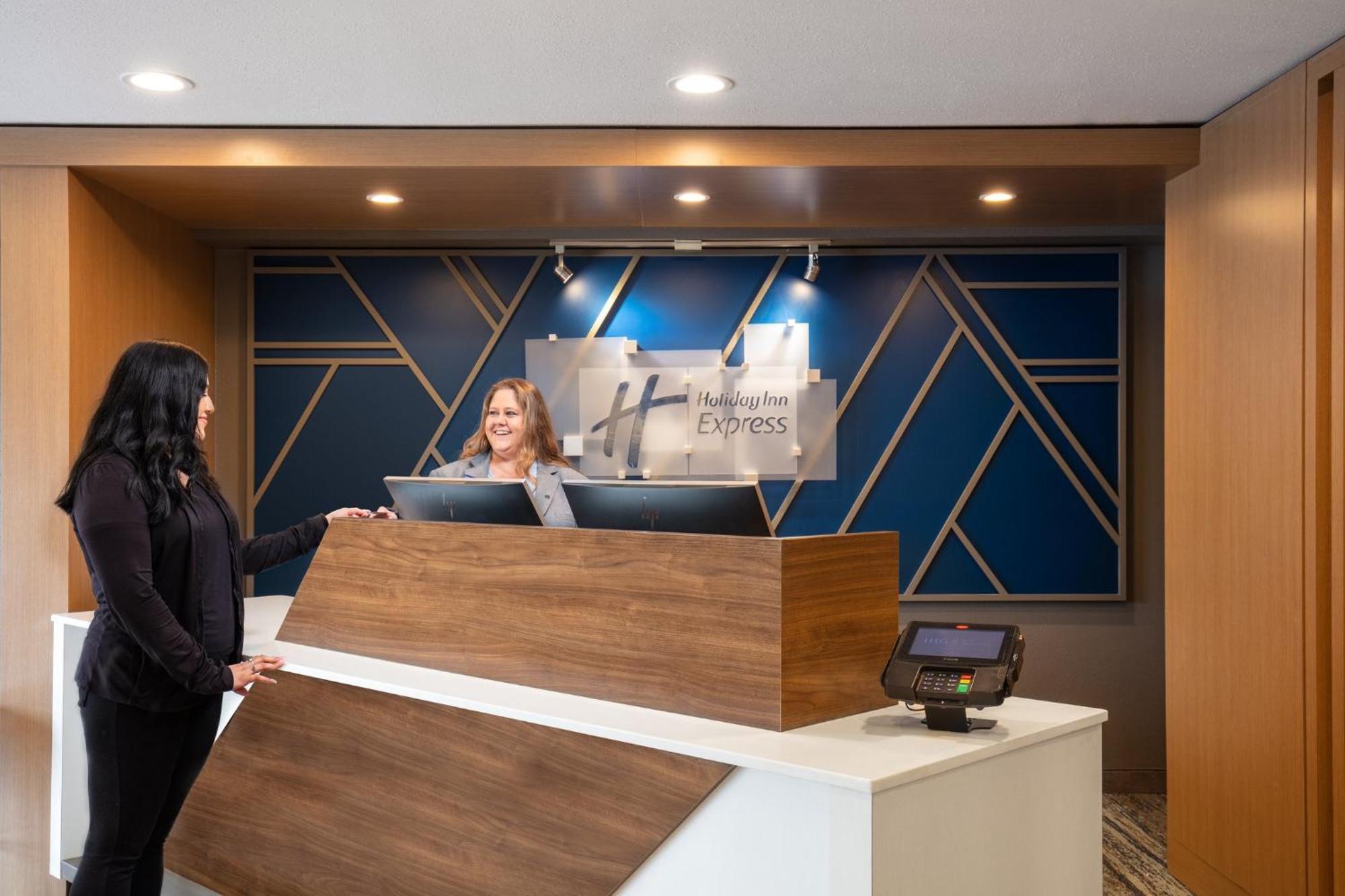 Holiday Inn Express Bothell By Ihg Exterior foto