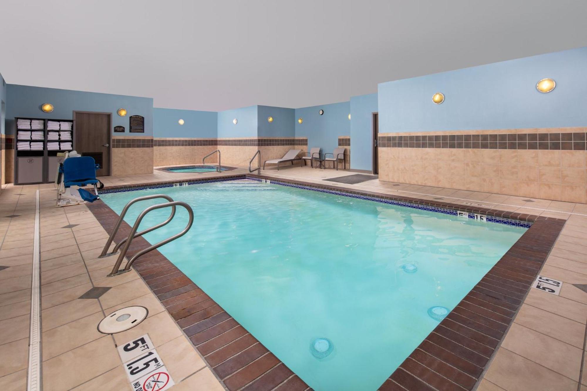 Holiday Inn Express Bothell By Ihg Exterior foto