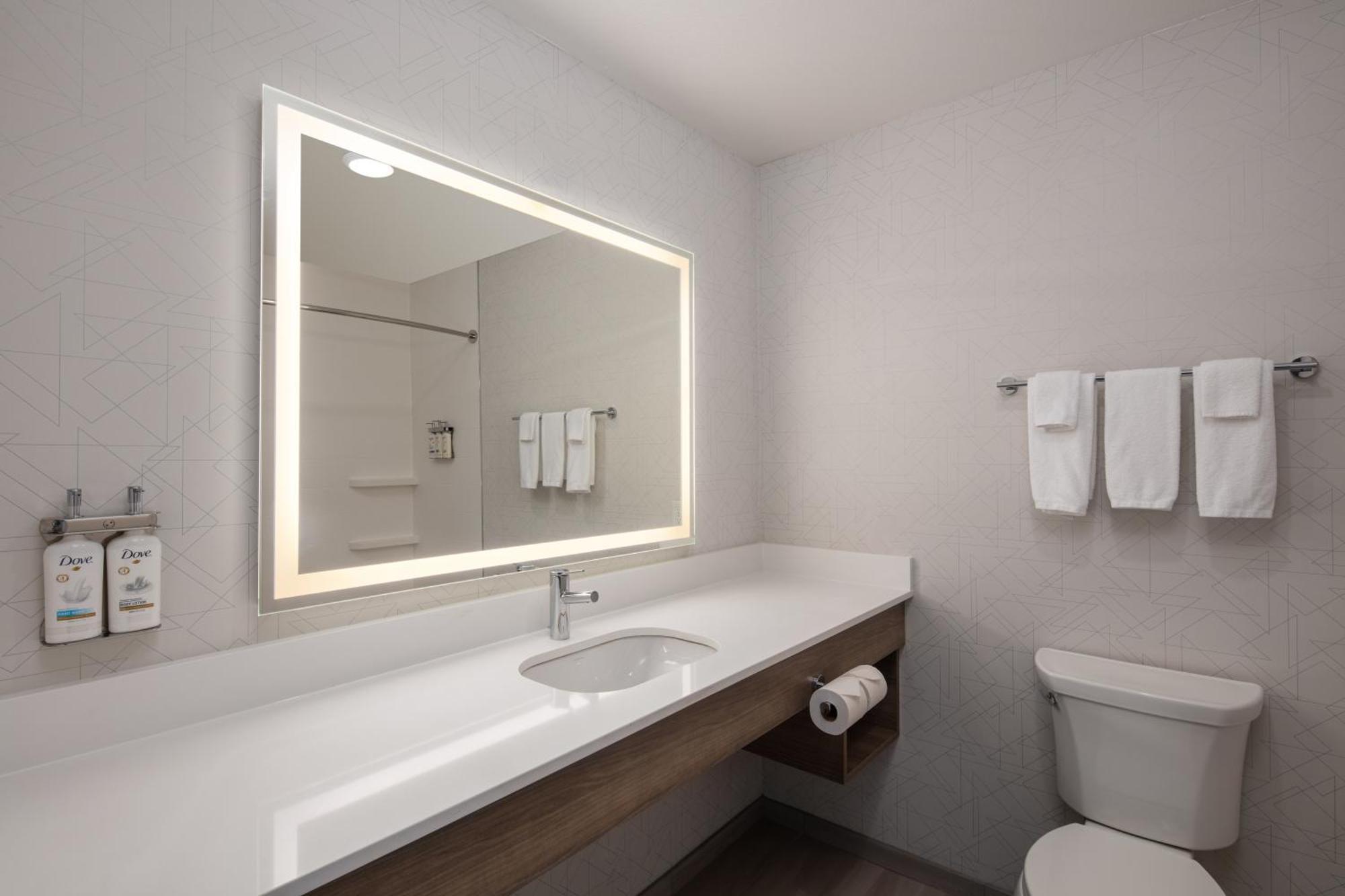 Holiday Inn Express Bothell By Ihg Exterior foto